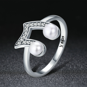 Dazzling Pearl Eighth Note Silver Ring