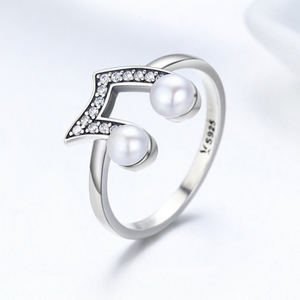 Dazzling Pearl Eighth Note Silver Ring